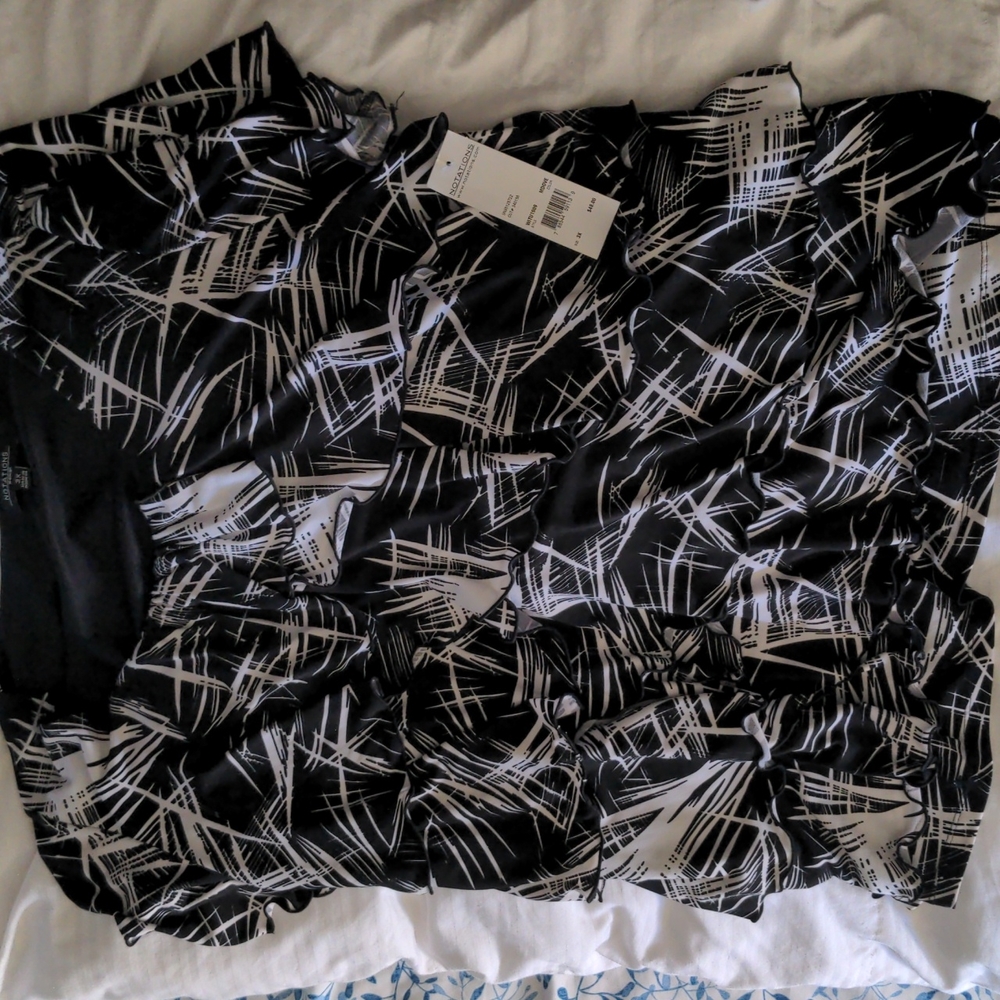 Notations Black and White 3x short sleeved blouse